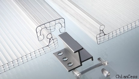 �����Č�U���i�۰��r