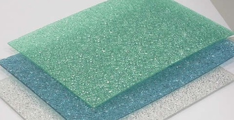 顆粒型耐力板的性狀及規(guī)格